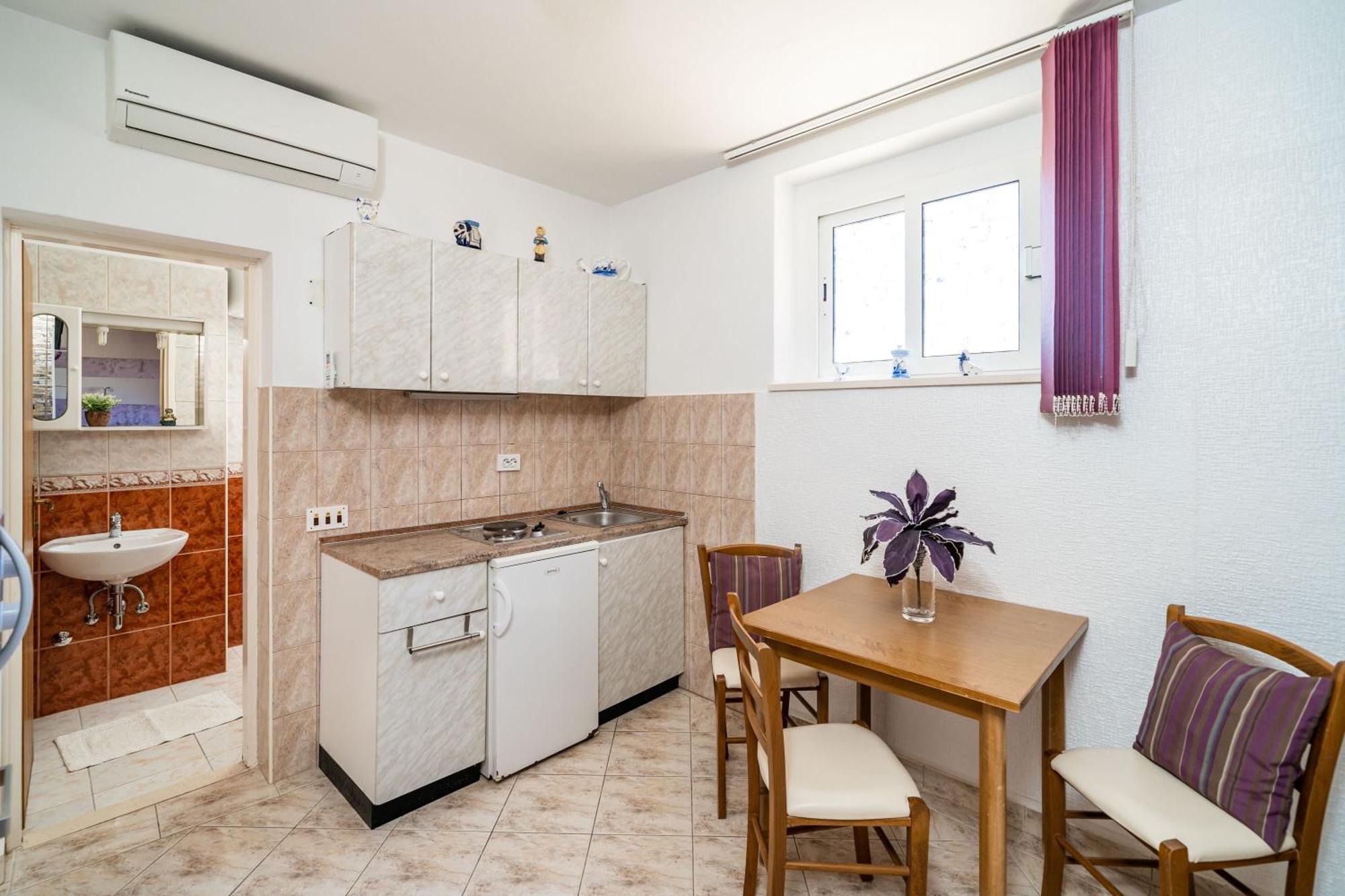 Apartments Nikolina Lumbarda Szoba fotó